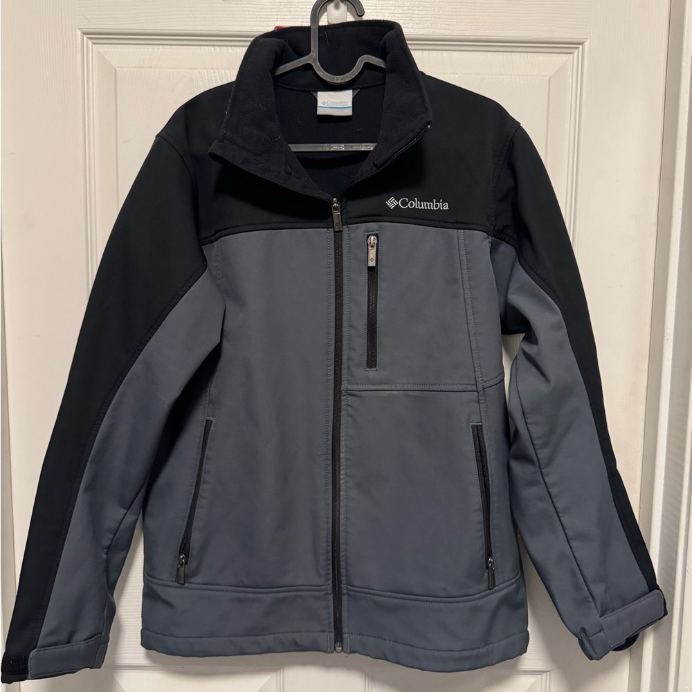 Columbia Men's Two-Tone Performance Jacket